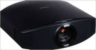 Proiettore 3D Sony VPL-VW95ES