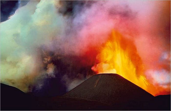 Kamchatka. Eruzione del vulcano