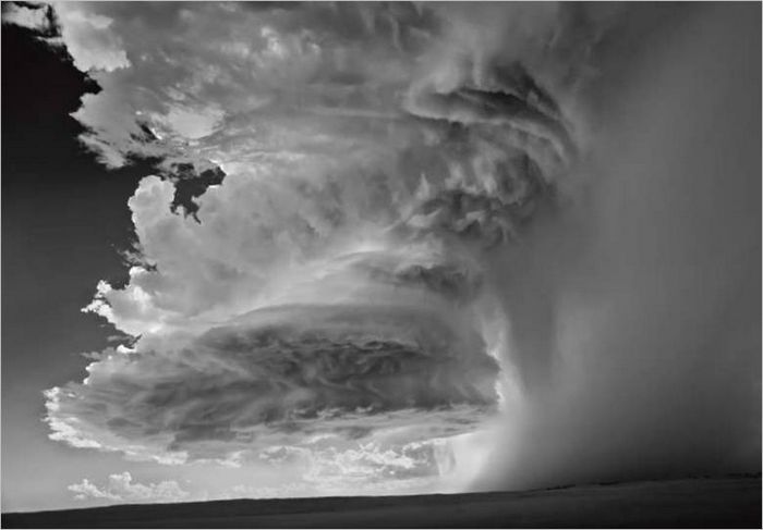 1. &copia; Mitch Dobrowner