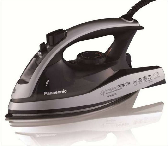 Ferro da stiro Panasonic W950A-CIS-L - su stiratura