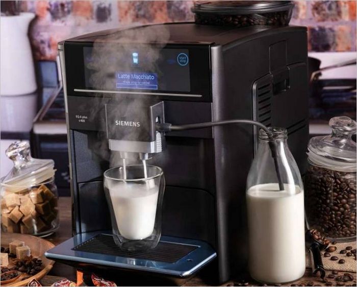 Macchina da caffè con schiuma di latte Siemens TE65