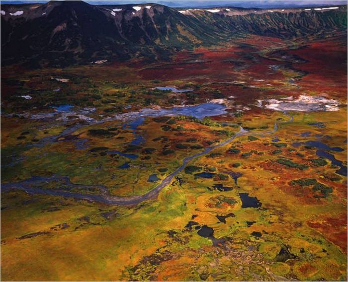 Kamchatka. Caldera di Uzon, un gigantesco cratere di un antico vulcano