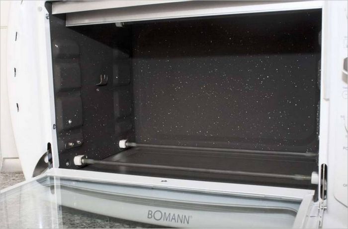 BOMANN MBG 1248 CB Mini forno con grill e convezione - Torte al piatto